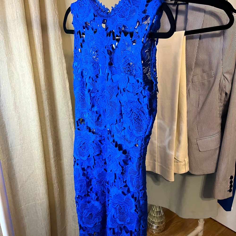 DRESS SALE $20 Blue flattering fabric design